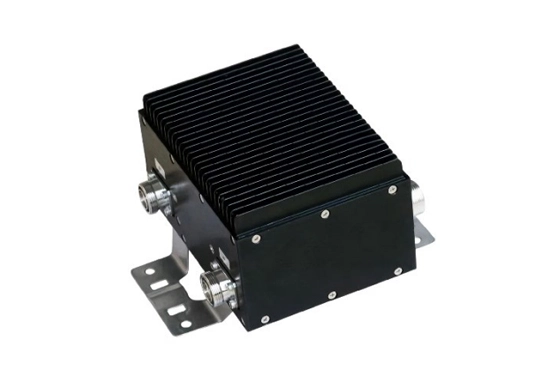 outdoor same band combiner 2:1 (2-input and 1-output), 694-4200mhz, 7/16 din female